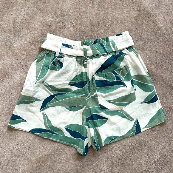 Billabong Kiss the Wind Shorts - Picture 2 of 5